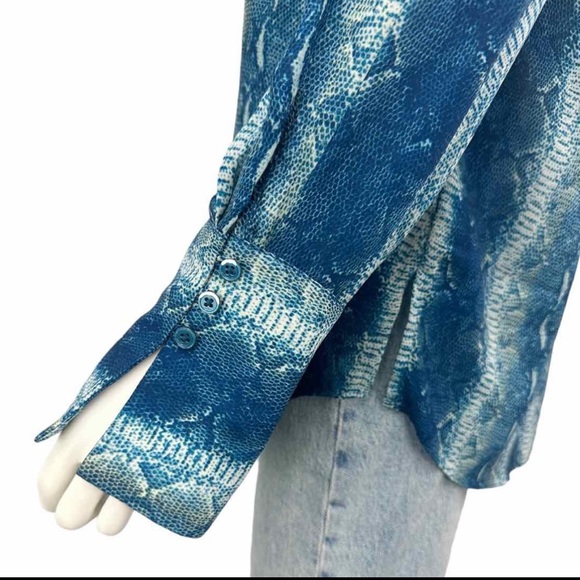 ETCETERA Blue Reptile Sheer Print blouse - Picture 2 of 8